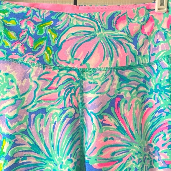 Sale! Lilly Pulitzer Aqua Weekender High Rise Legging in Multi In Full Bloom, M - Picture 3 of 11